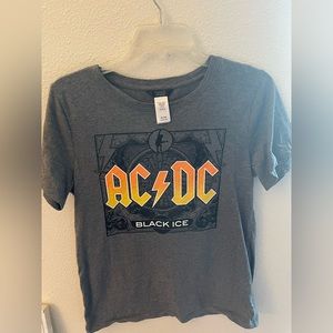 Girl’s Graphic Tshirt